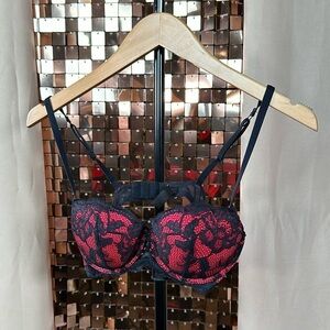 La Senza Red & Black Lace “The Show Off” Push Up Bra P2P 12.5”